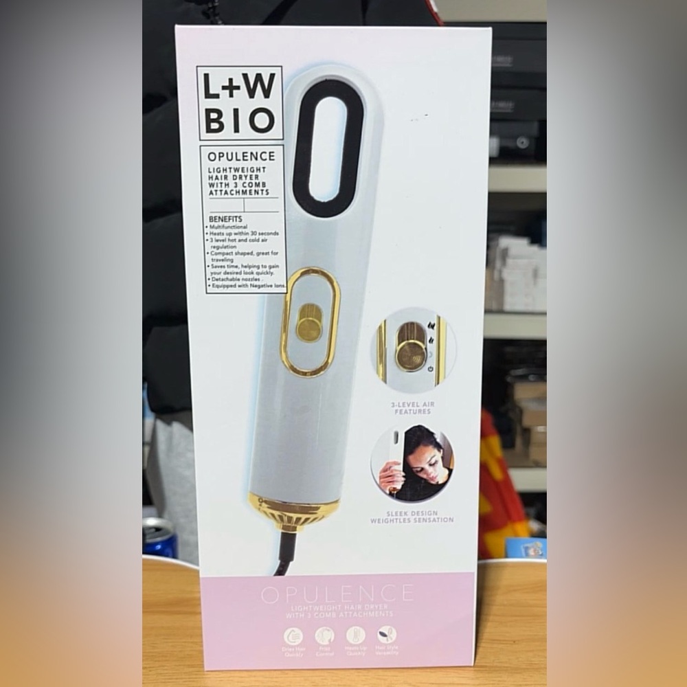 Opulence Lightweight Hair Dryer with Attachments